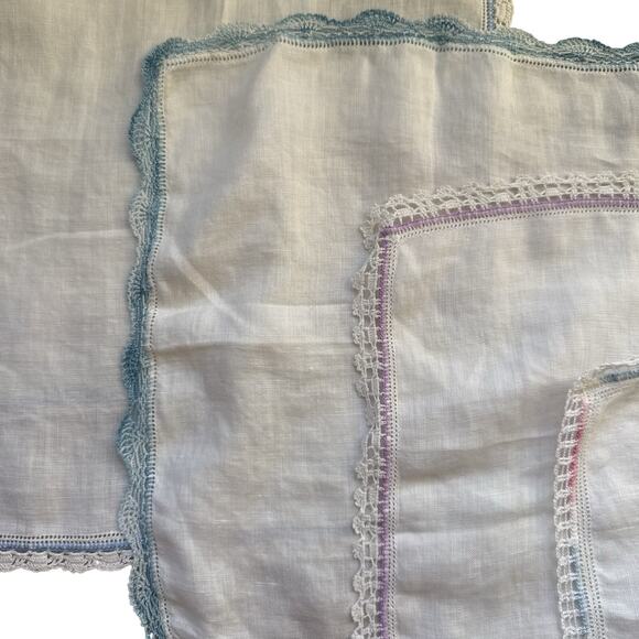 Vintage Hand Crochet Linen Hankies Dainty Handmade Hankerchiefs Lace Set of 7 - Picture 3 of 6